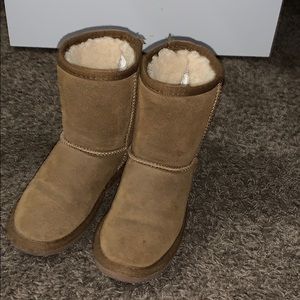 Minnetonka Boots